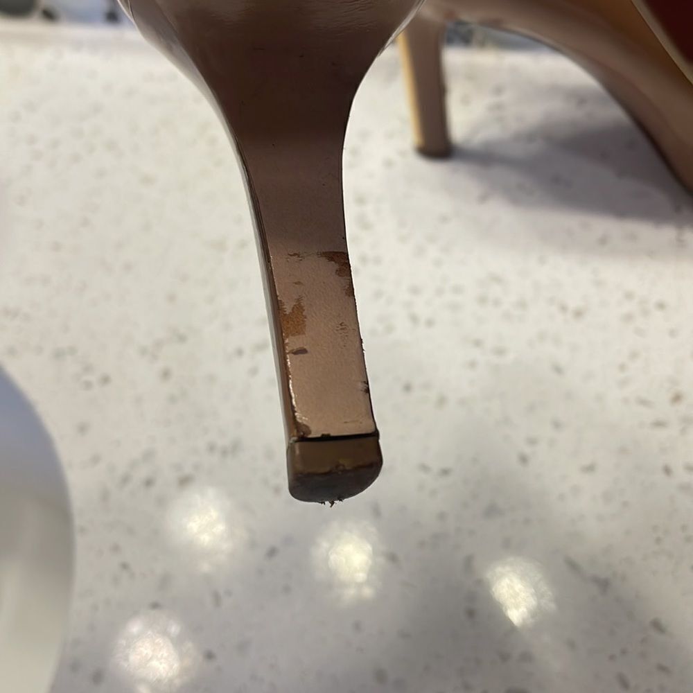 MIU Miu woman’s brown patent leather heels - Picture 9 of 16